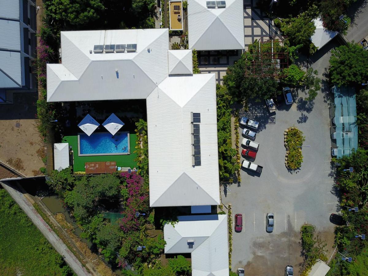 The Sanctuary Hotel Resort Spa Port Moresby Exterior photo